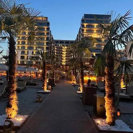 Superb Premium - Stefan Promenada Navodari